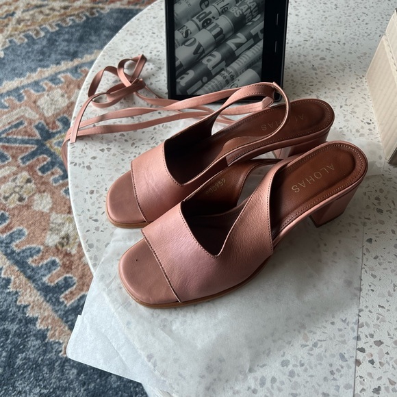 Alohas Lille peach lace up heels size 39 EU 8.5 US - Picture 6 of 7